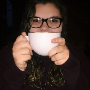 Meet your Posher, Glory